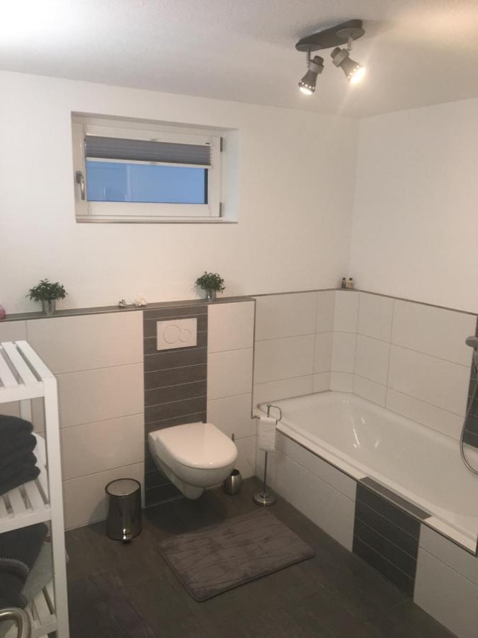Peter'S Ferienwohnung Im Souterrain Neuried  エクステリア 写真